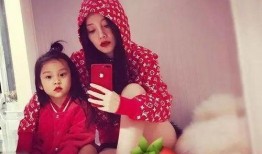 甜馨和李小璐最新爆料,揭秘娱乐圈惊人内幕