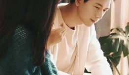 圈内人爆料周雨彤和李现,圈内人爆料恋情升温