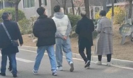 新疆吃瓜网红事件视频,网络热议背后的真相与反思