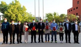 新闻媒体爆料企业与职工,职工权益与企业利益冲突引发热议”