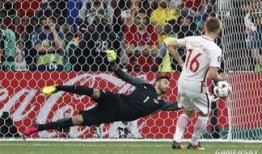 波兰足球爆料视频播放网站,揭秘热门视频网站背后的精彩瞬间