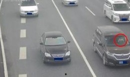 网友爆料车主违法吗视频,违法视频引发热议，车主行为引争议